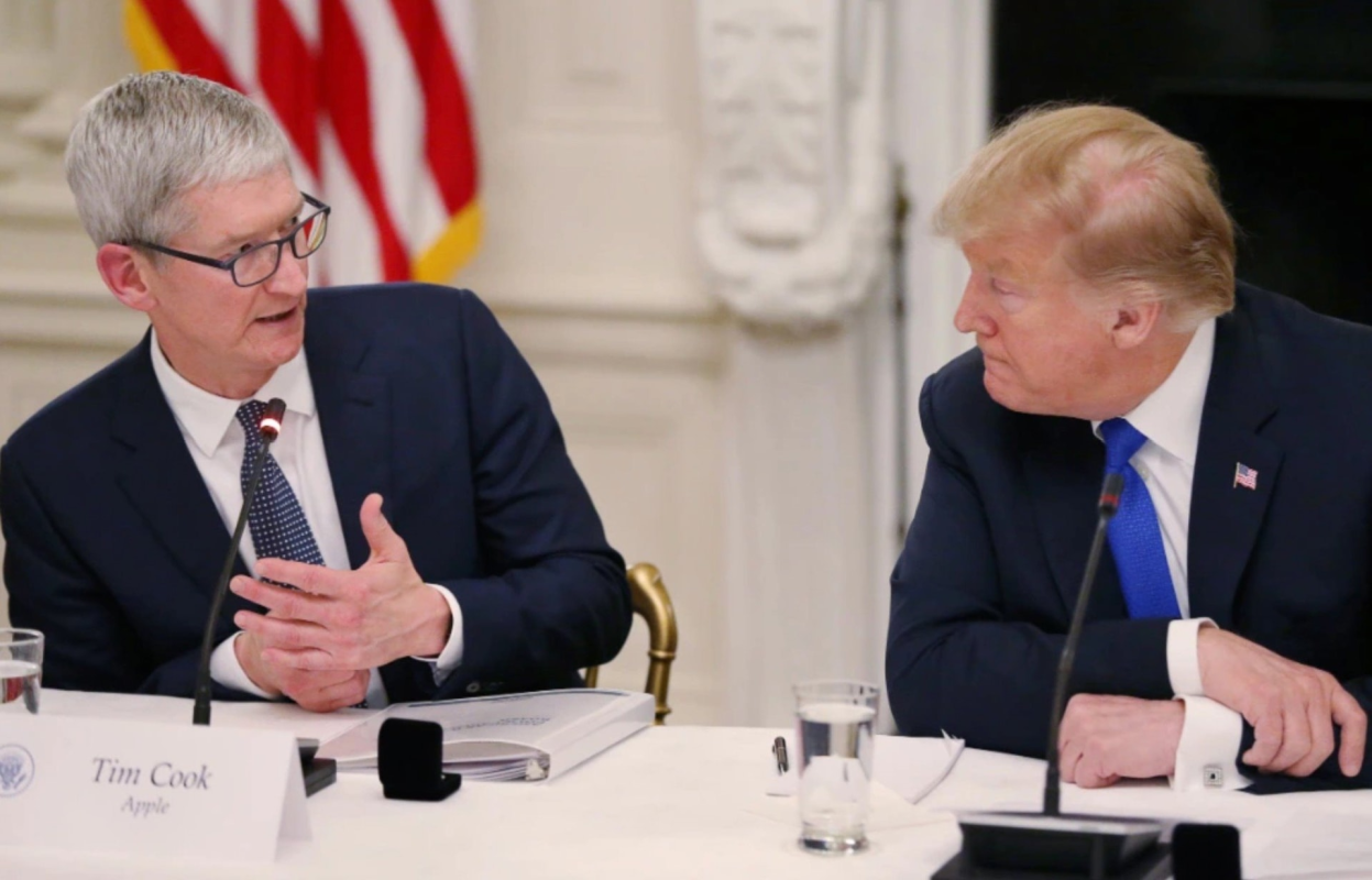 Apple đã khiến tập đoàn công nghệ 3.000 tỷ USD mất hơn 300 tỷ USD vốn hóa thị trường chỉ trong một phiên.