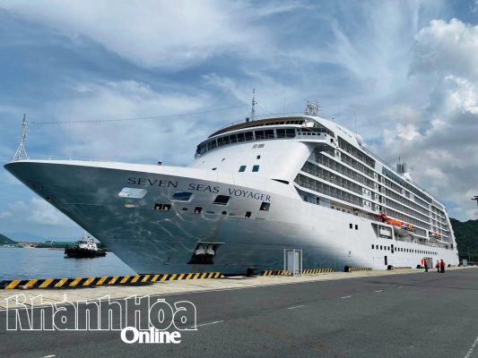 Cam Ranh đón tàu du lịch quốc tế