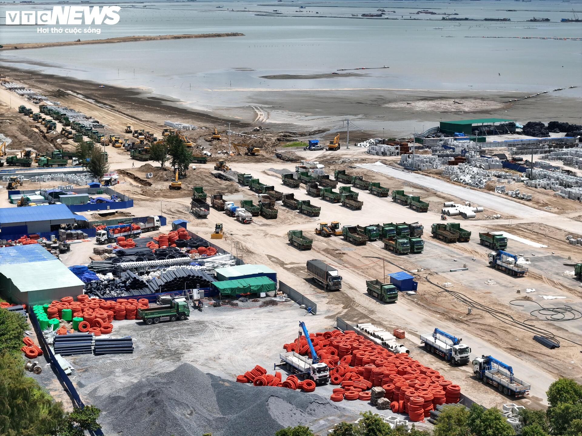 Toàn cảnh siêu dự án lấn biển Cần Giờ sau gần nửa năm khởi công - 3